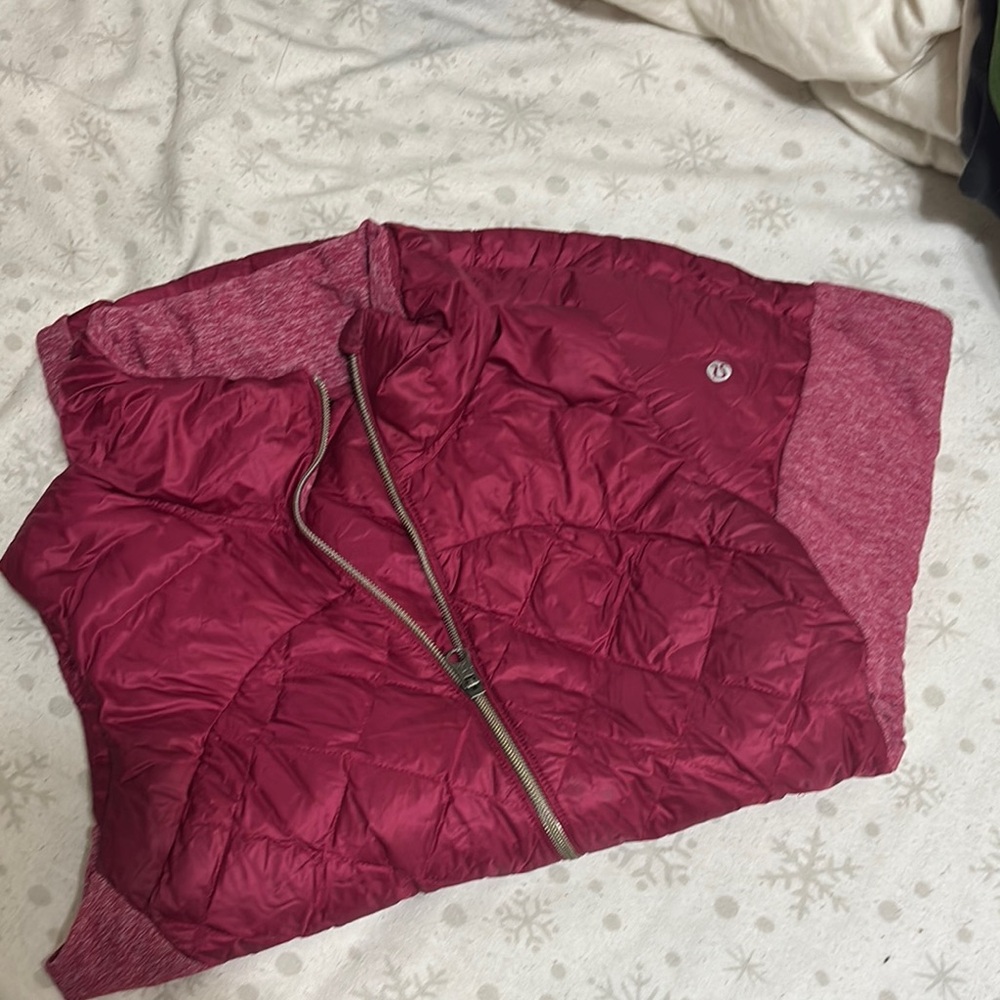 Lululemon goose down vest size 8